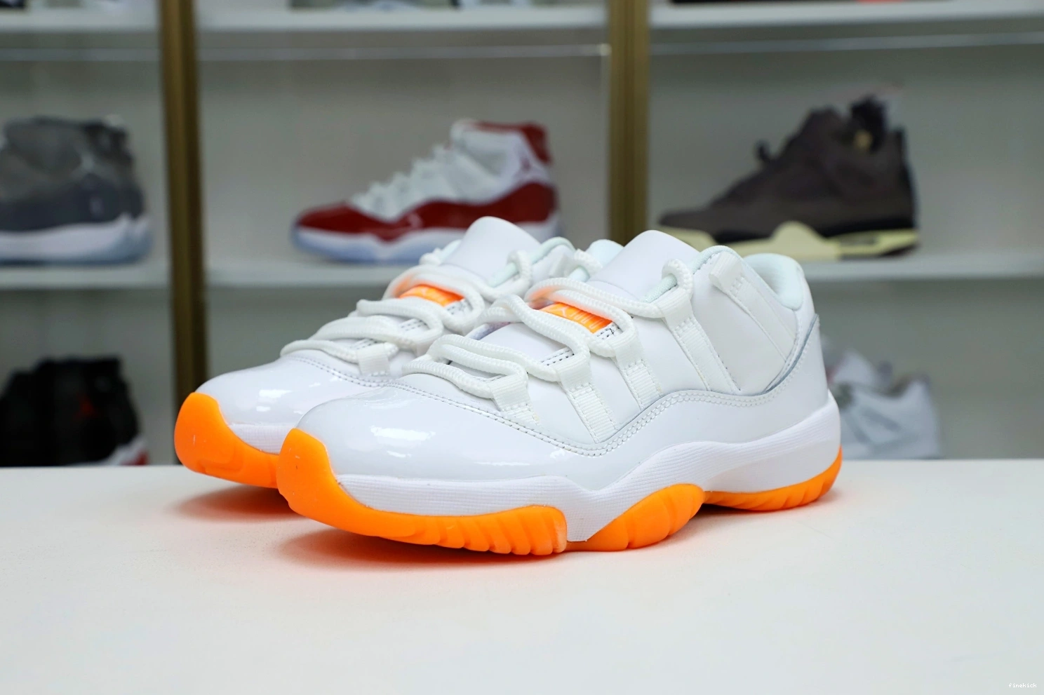 WMNS JORDAN AIR 'BRIGHT CITRUS' 11 RETRO LOW 0914